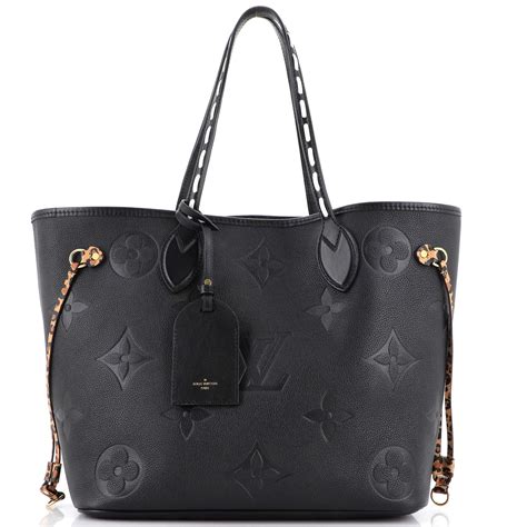 louis vuitton onthego tote wild at heart monogram giant gm|LOUIS VUITTON Monogram Giant Wild At Heart Onthego GM .